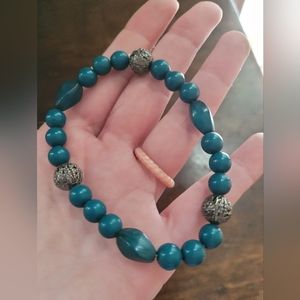 NWOT Teal & Silver Bracelet with Stretch
